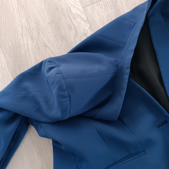 BCBGMaxAzria Chaya Blazer Blue Depth Single Button Collarless Pockets Large - Picture 14 of 15